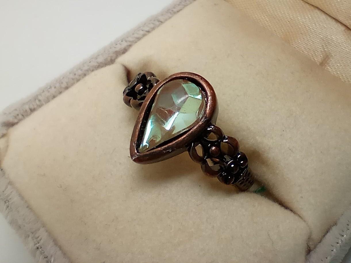 <送料無料>グリーンサフィレットリング(ペア型)(ゴールドフォイル) Vintage Saphiret ring | 5枚目